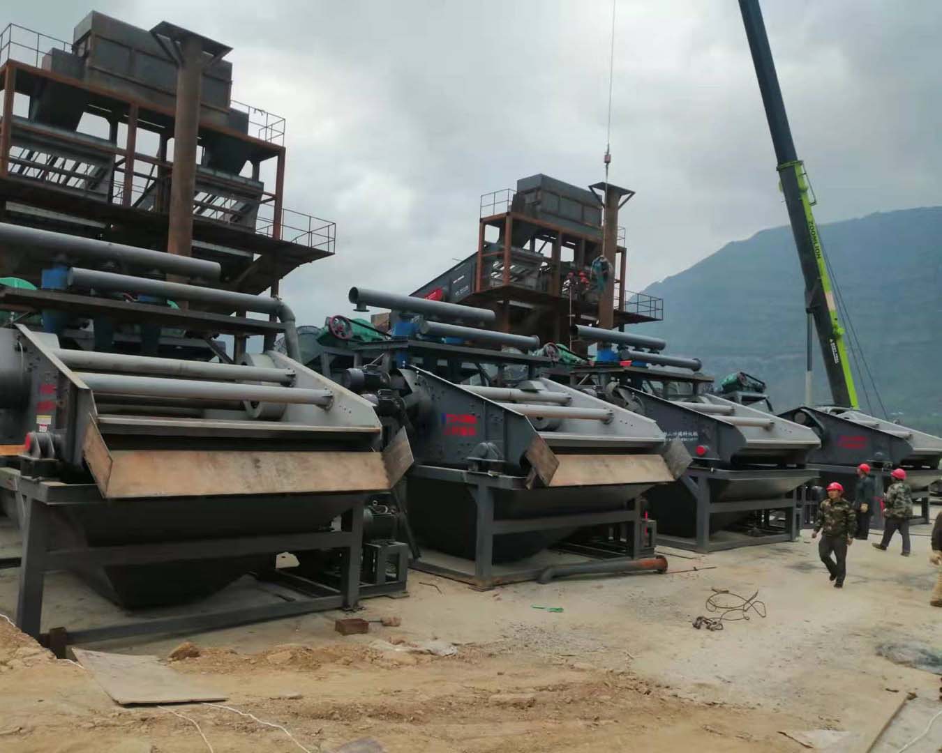 db真人旗舰官方机械施工现场